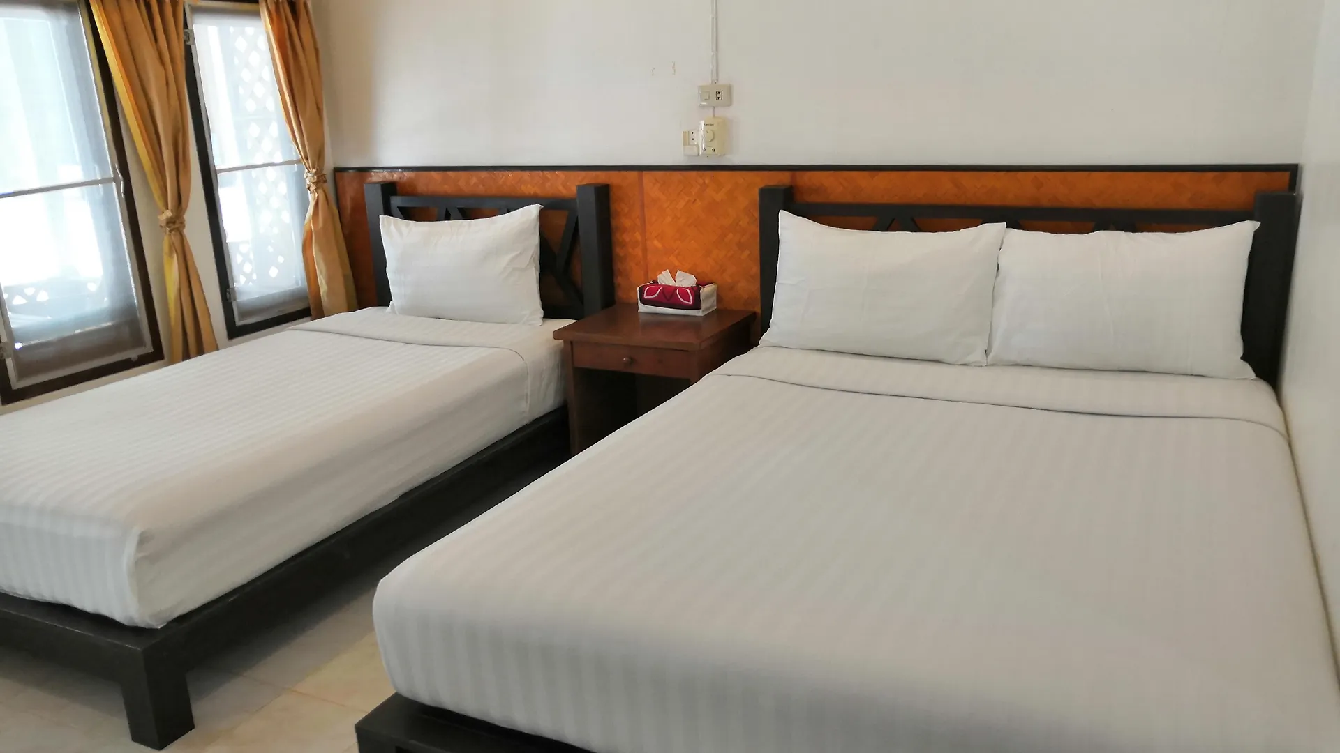 Sairee Hut Resort Koh Tao-SHA Plus