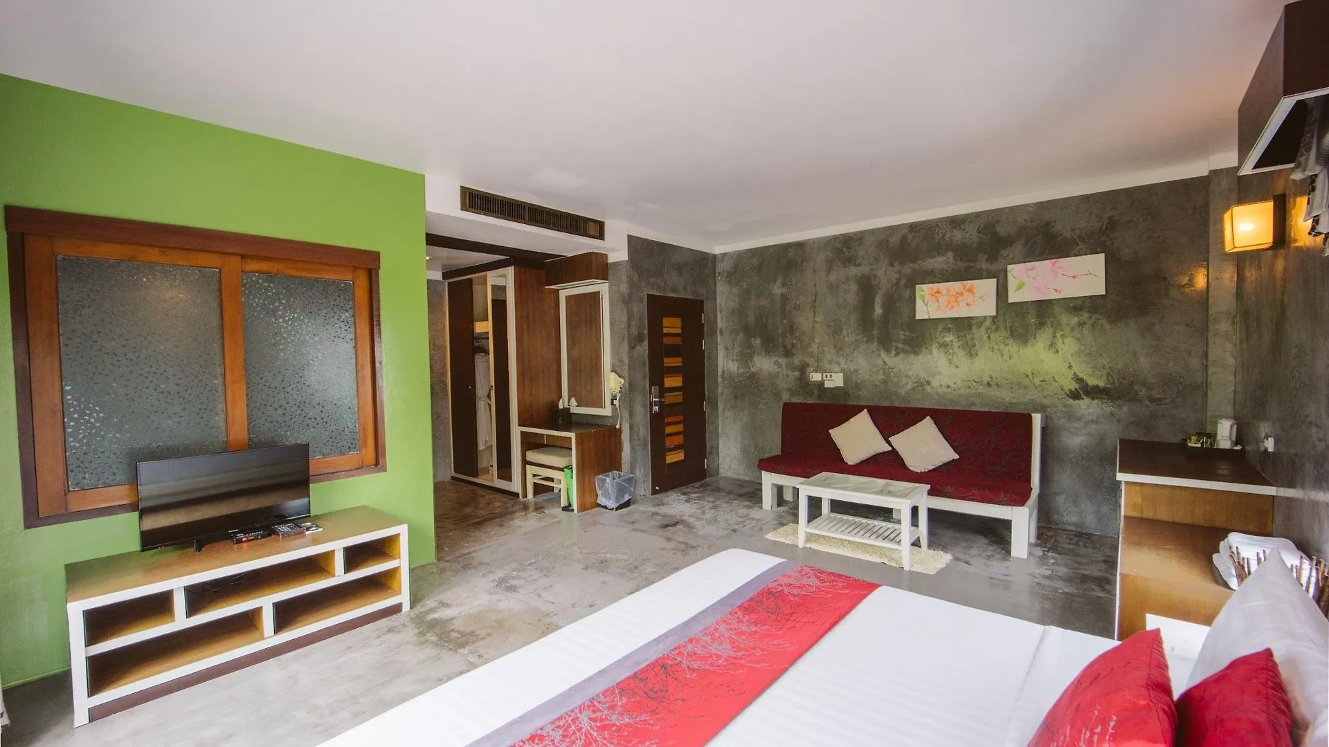 Sairee Hut Resort Koh Tao-SHA Plus