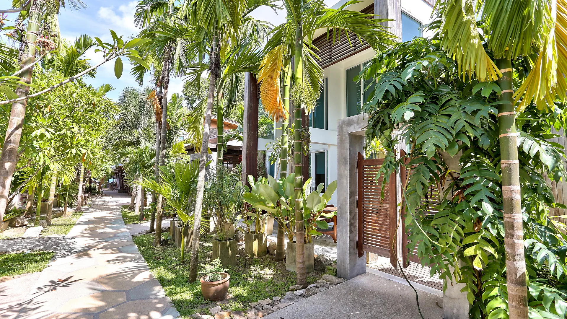 Sairee Hut Resort Koh Tao-SHA Plus