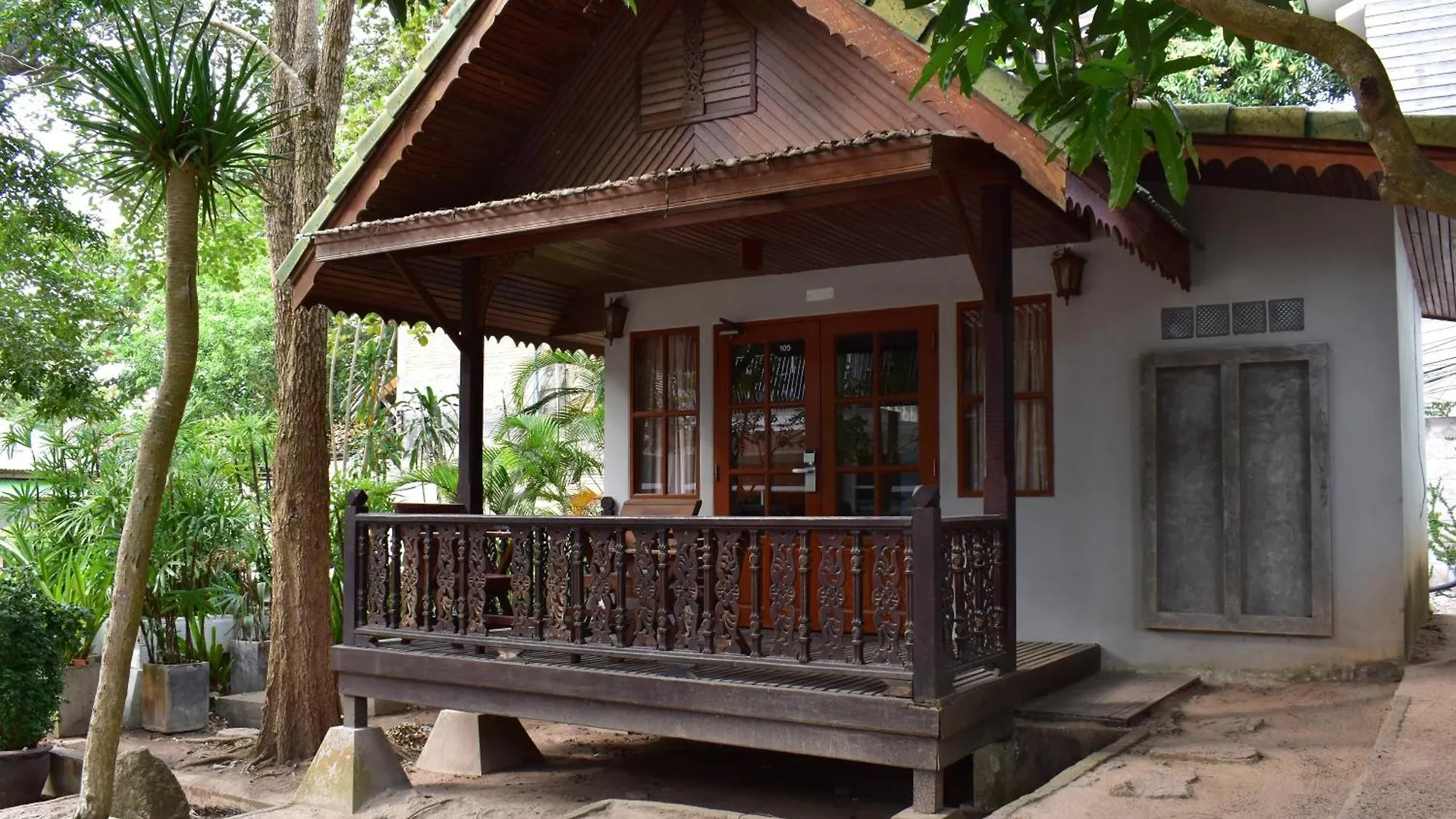 Sairee Hut Resort Koh Tao-SHA Plus