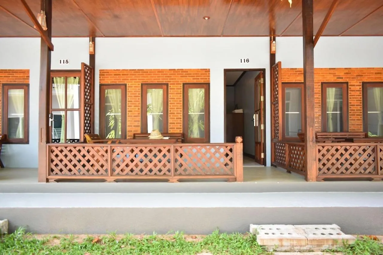 Sairee Hut Resort Koh Tao