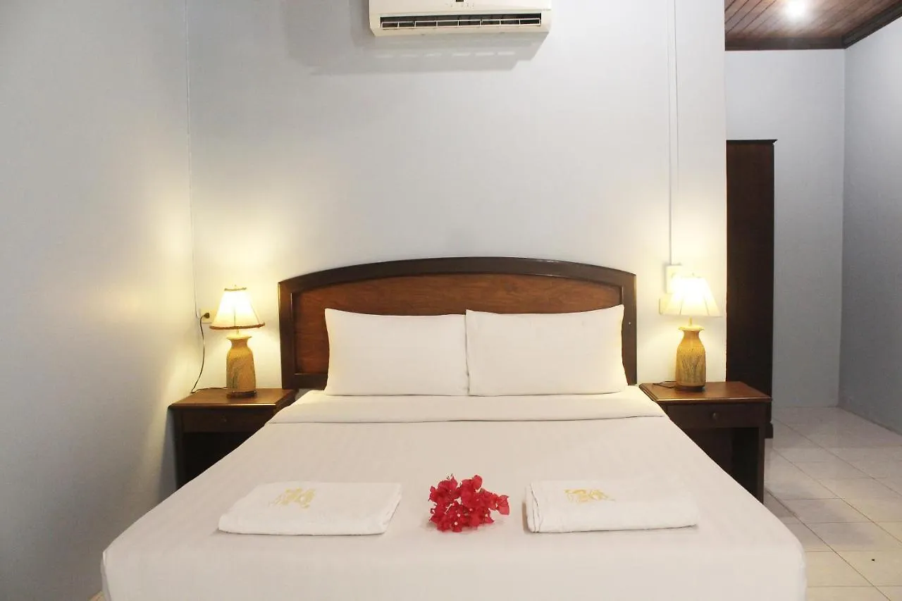 ***  Sairee Hut Resort Koh Tao Thailand
